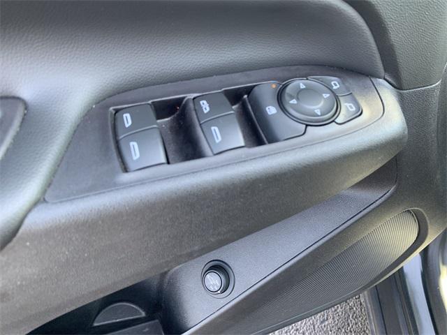Photo of 2018 Nightfall Gray Metallic Chevrolet Equinox