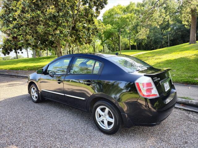Photo of 2012 Super Black Nissan Sentra