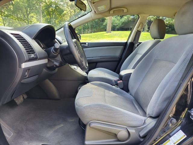 Photo of 2012 Super Black Nissan Sentra