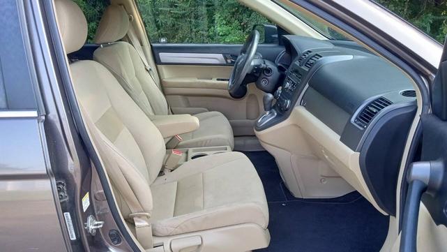 Photo of 2011 Brown Honda CR-V