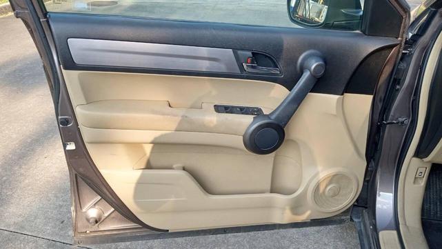 Photo of 2011 Brown Honda CR-V