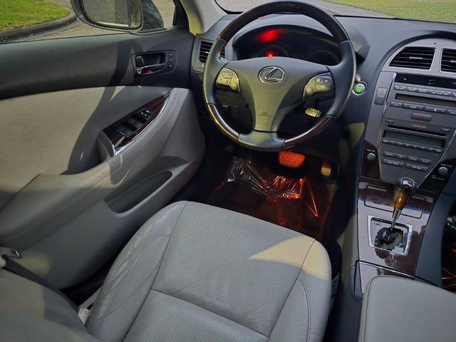 Photo of 2012 Charcoal Lexus ES 350