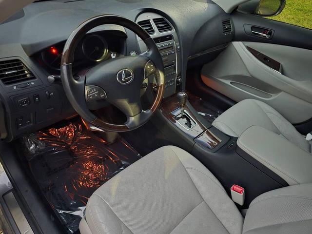 Photo of 2012 Charcoal Lexus ES 350