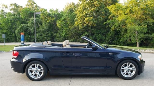 Photo of 2008 Jet Black BMW 128