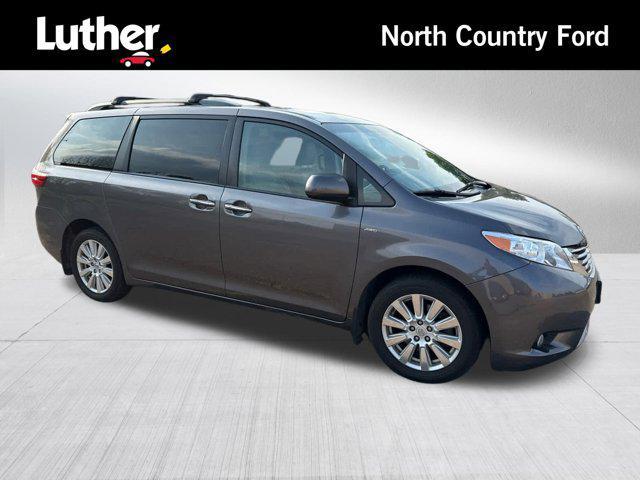 Photo of 2017 Predawn Gray Mica Toyota Sienna