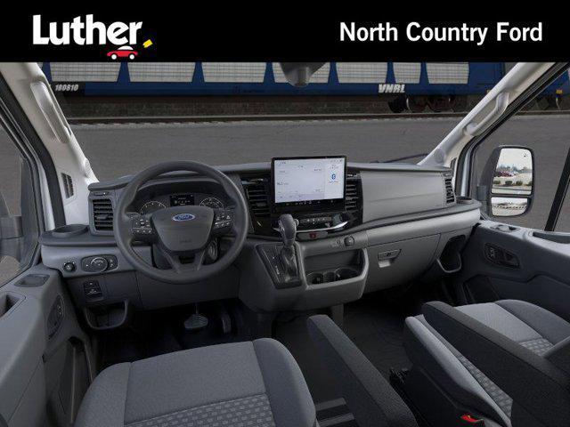 Photo of 2025 Oxford White Ford Transit-250