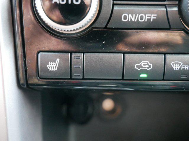 Photo of 2022 Ice Silver Metallic Subaru Ascent
