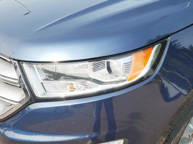 Photo of 2017 Blue Jeans Metallic Ford Edge