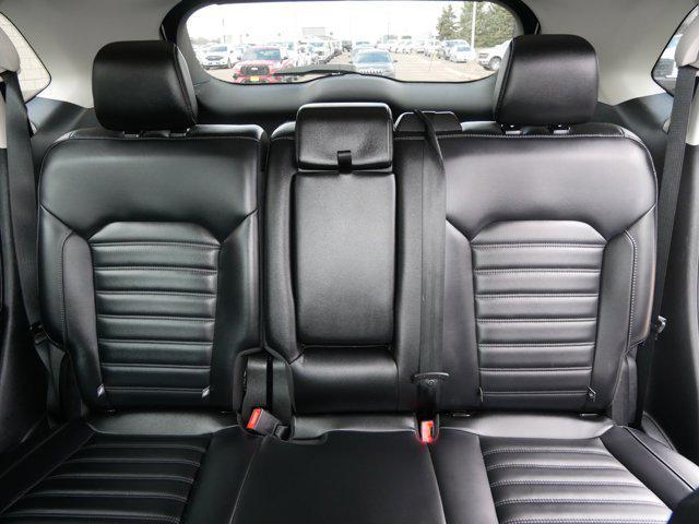 Photo of 2024 Oxford White Ford Edge
