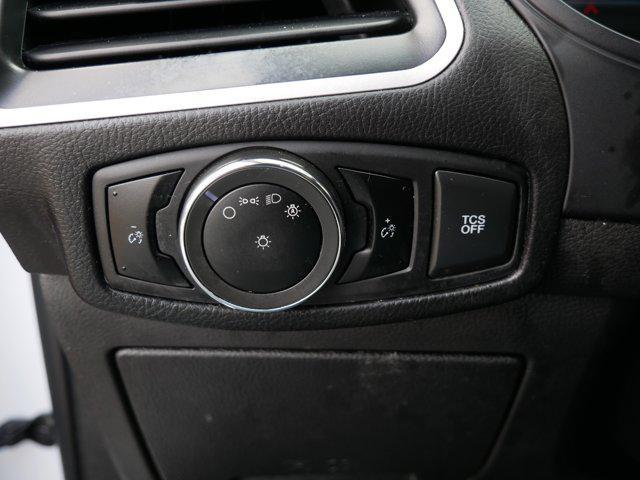 Photo of 2024 Oxford White Ford Edge
