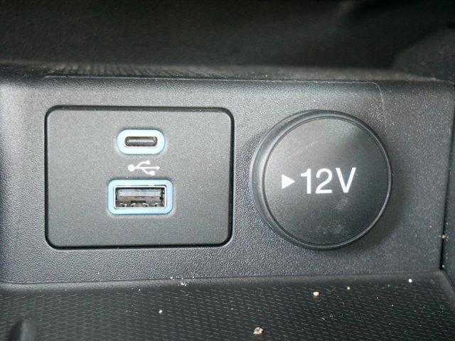 Photo of 2022 Oxford White Ford Escape