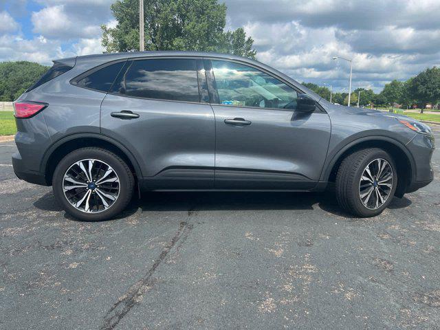 Photo of 2021 Carbonized Gray Metallic Ford Escape