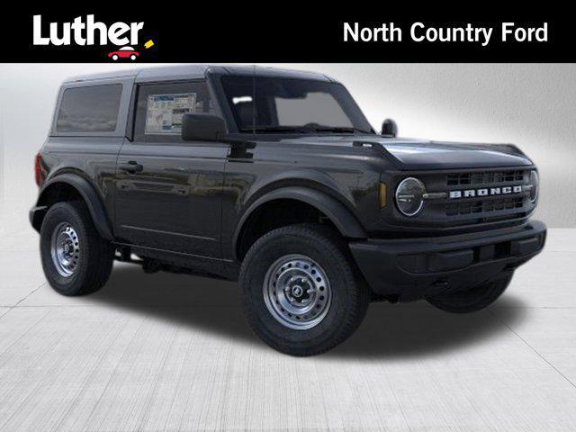 Photo of 2025 Shadow Black Ford Bronco