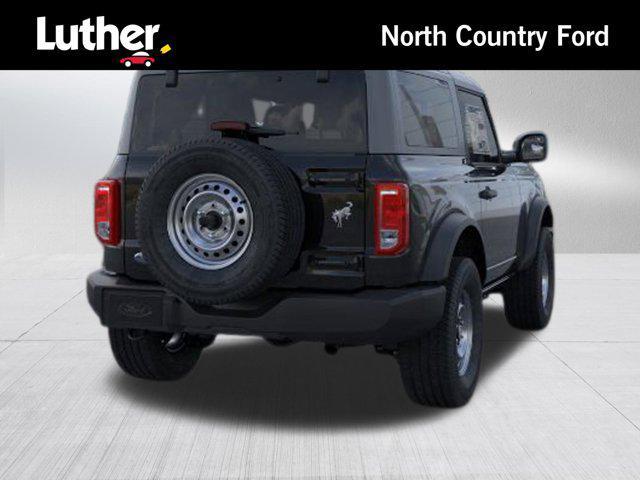 Photo of 2025 Shadow Black Ford Bronco