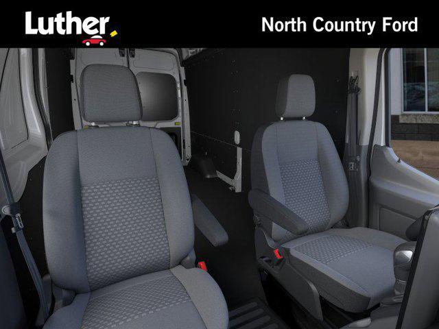 Photo of 2025 Oxford White Ford Transit-250