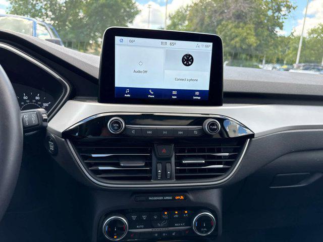 Photo of 2022 Carbonized Gray Metallic Ford Escape