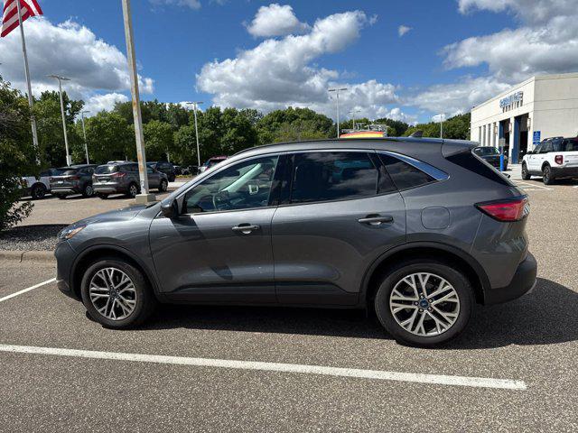 Photo of 2022 Carbonized Gray Metallic Ford Escape