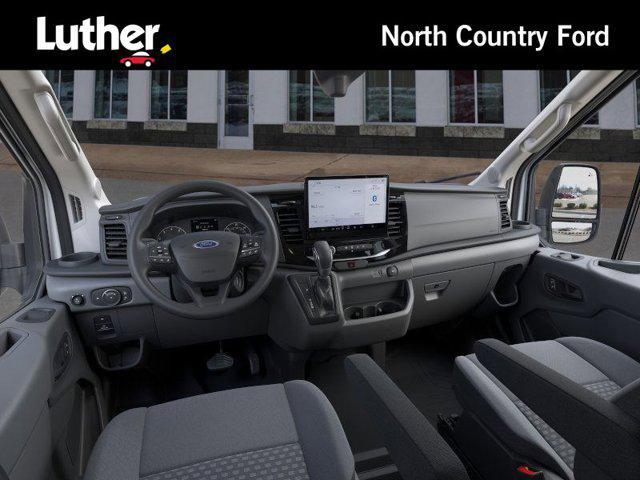 Photo of 2025 Oxford White Ford Transit-250