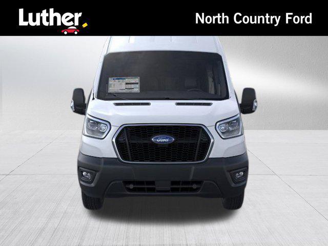 Photo of 2025 Oxford White Ford Transit-250