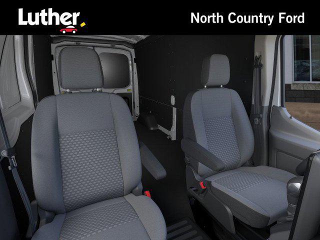 Photo of 2025 Oxford White Ford Transit-250