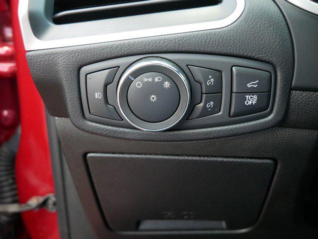 Photo of 2021 Rapid Red Metallic Tinted Clearcoat Ford Edge