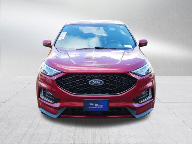 Photo of 2021 Rapid Red Metallic Tinted Clearcoat Ford Edge