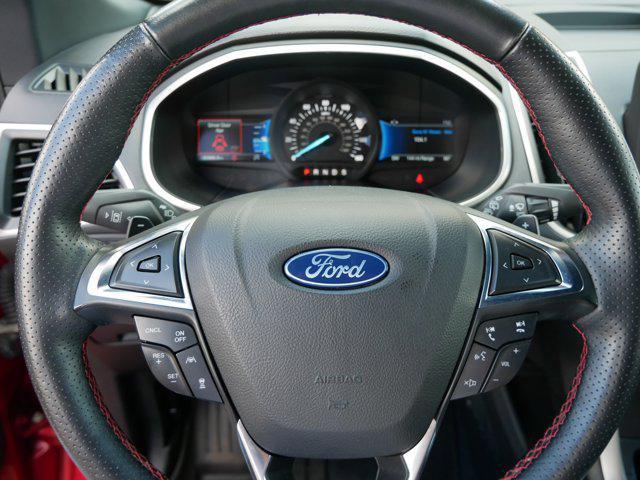 Photo of 2021 Rapid Red Metallic Tinted Clearcoat Ford Edge