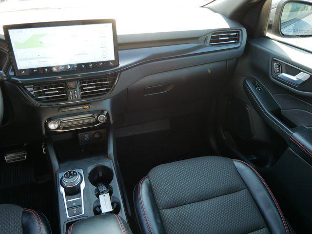 Photo of 2023 Vapor Blue Metallic Ford Escape