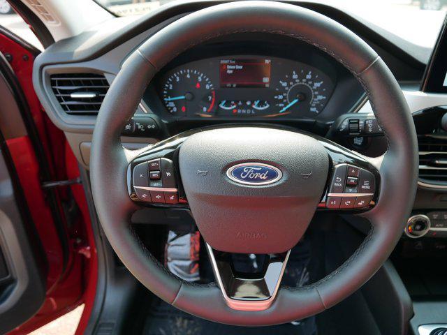 Photo of 2022 Rapid Red Metallic Tinted Clearcoat Ford Escape