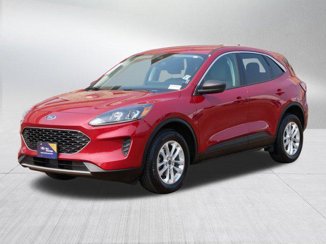 Photo of 2022 Rapid Red Metallic Tinted Clearcoat Ford Escape