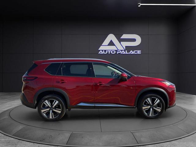 Photo of 2023 Scarlet Ember Nissan Rogue