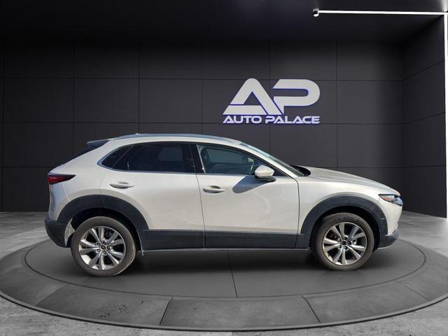 Photo of 2024 Platinum Quartz Metallic Mazda CX-30