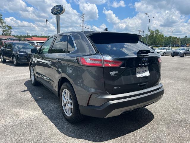 Photo of 2023 CARBONIZED GRAY Ford Edge