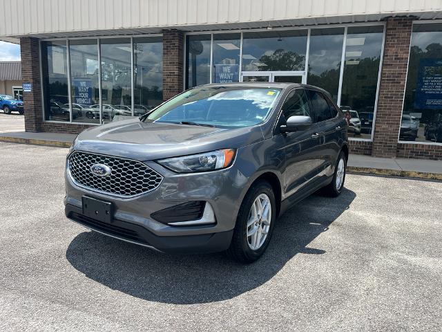 Photo of 2023 CARBONIZED GRAY Ford Edge