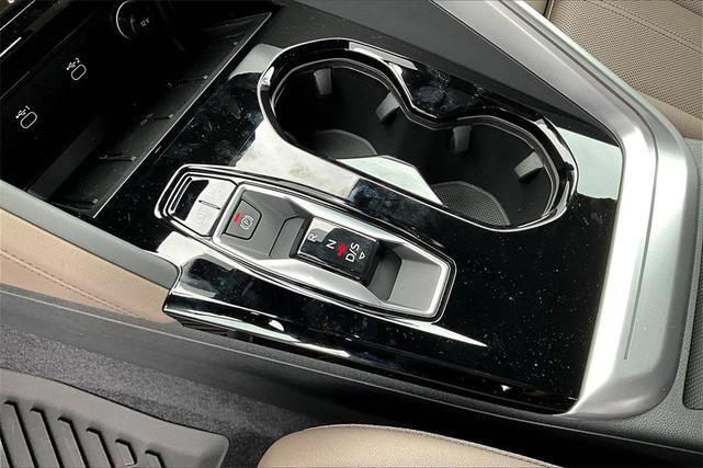 Photo of 2025 Silver Audi Q5
