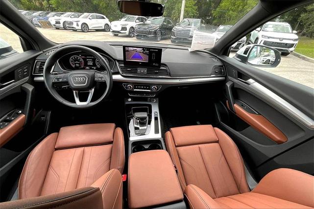 Photo of 2025 Arkona White Audi Q5