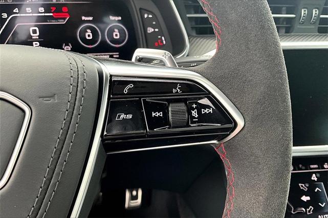 Photo of 2026 Daytona Gray Pearl Effect Audi RS 6 Avant