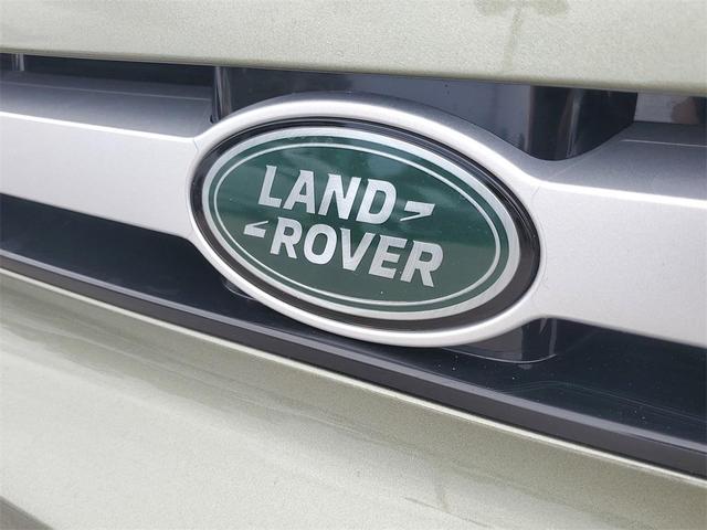 Photo of 2024 Pangea Green Land Rover Defender