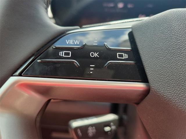 Photo of 2025 Mythos Black Metallic Audi Q5