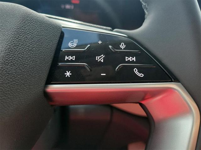 Photo of 2025 Mythos Black Metallic Audi Q5
