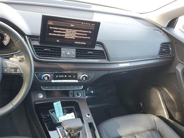 Photo of 2025 Arkona White Audi Q5