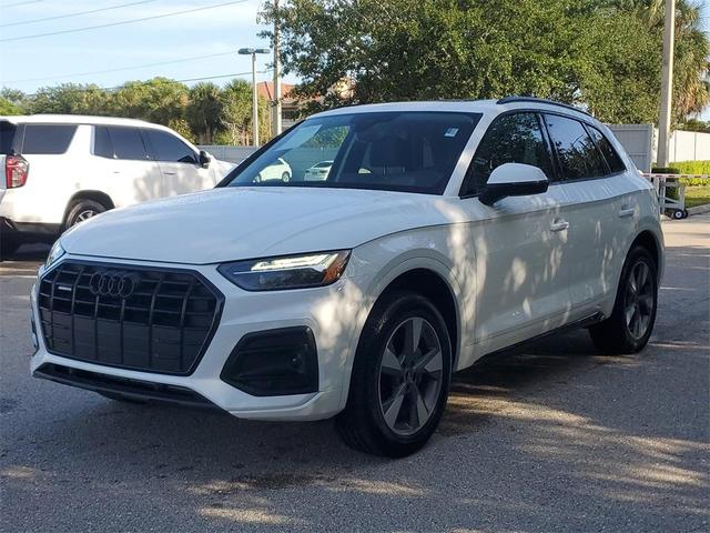 Photo of 2025 Arkona White Audi Q5