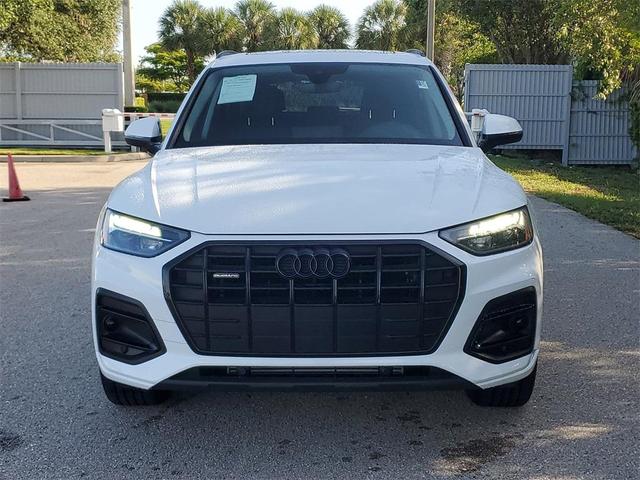 Photo of 2025 Arkona White Audi Q5