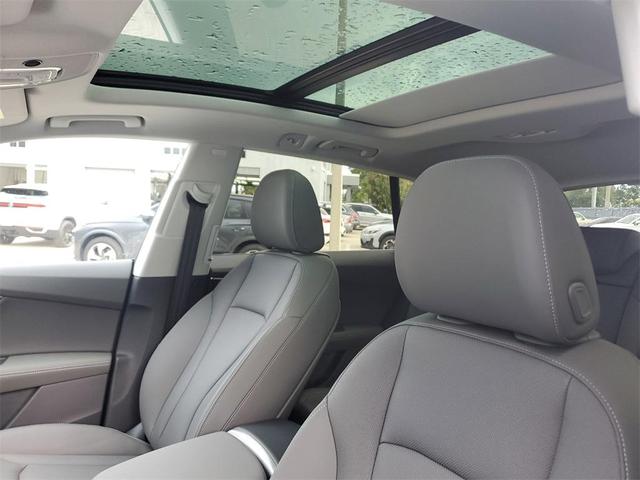 Photo of 2025 Waitomo Blue Metallic Audi Q8