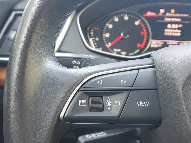 Photo of 2022 Florett Silver Metallic Audi Q5