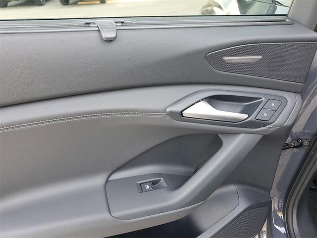 Photo of 2025 Magnet Gray Audi Q6 e-tron