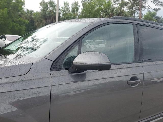 Photo of 2025 Samurai Gray Metallic Audi Q7