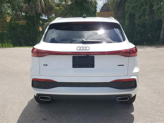 Photo of 2025 Arkona White Audi Q5