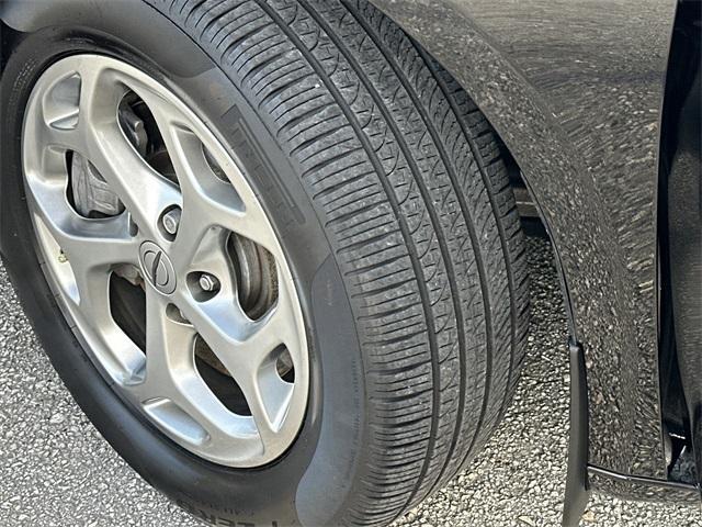 Photo of 2024 Diamond Black Chrysler Pacifica
