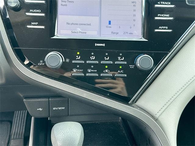 Photo of 2020 Silver Toyota Camry